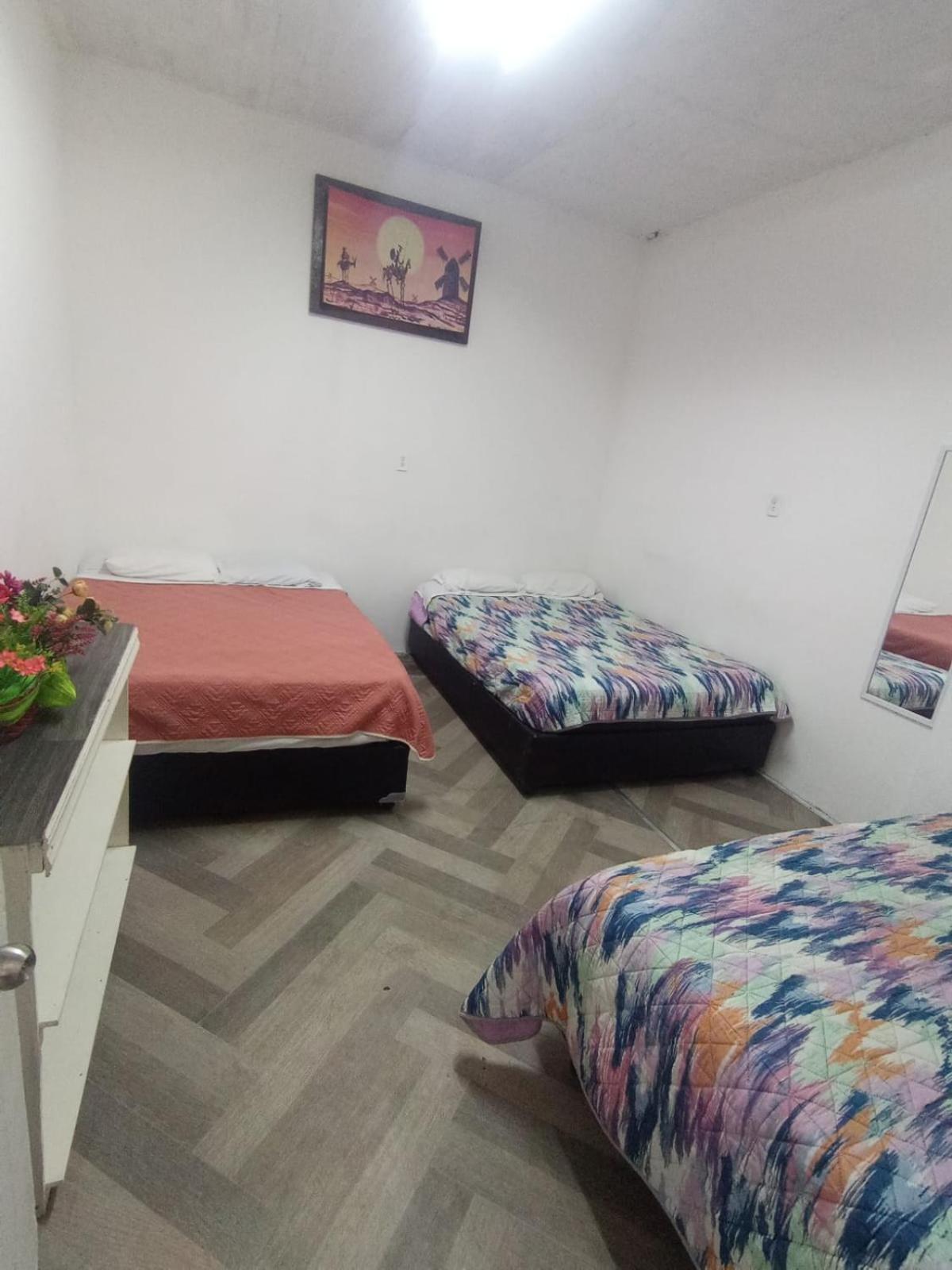 Alojamiento Colors Homestay *